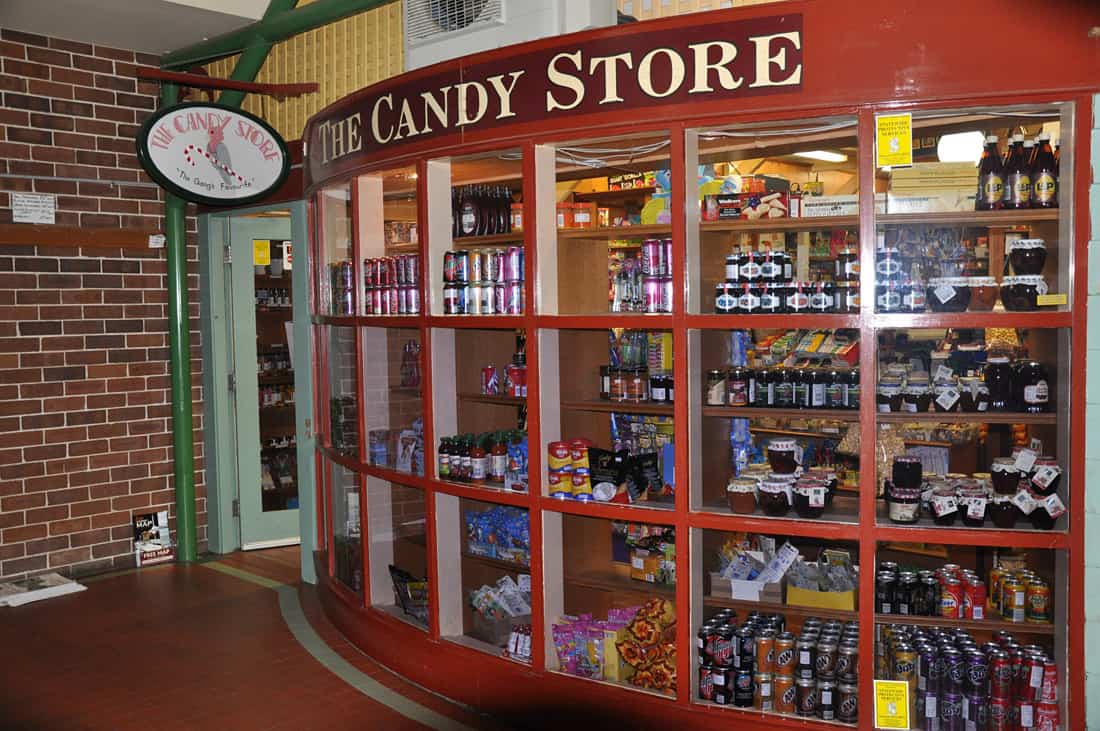 candy store leura