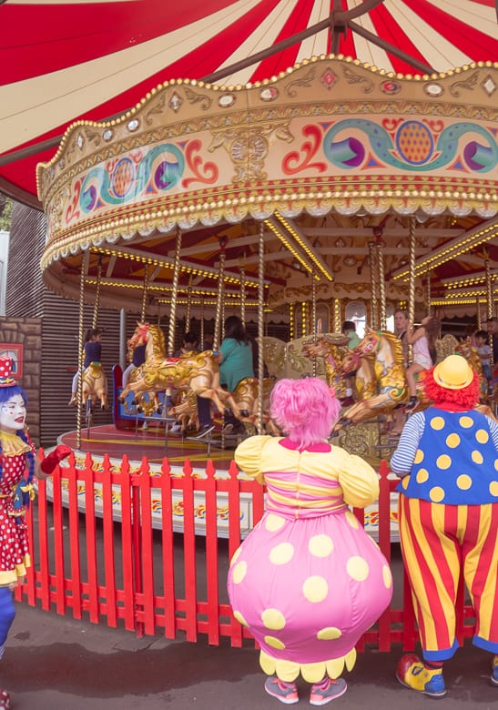 Luna Park Sydney clowns